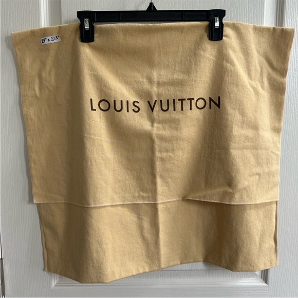 Louis Vuitton Handbags - Louis Vuitton Tan dust bag EX LARGE
